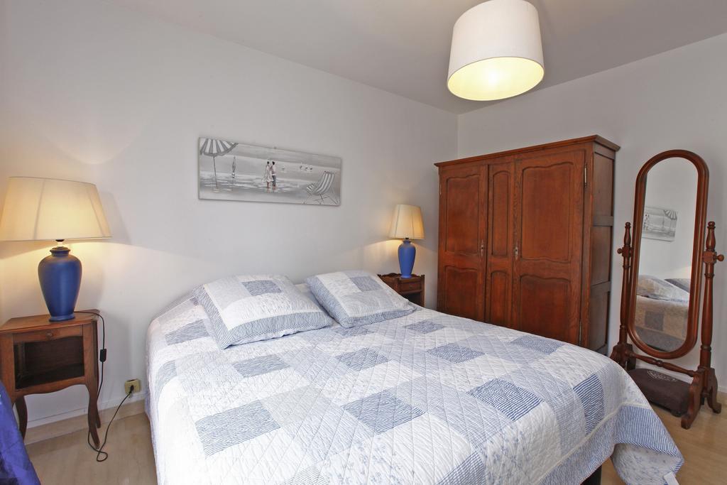 Appartement 6 Personnes Avec Terrasse Le Port Nizza Zimmer foto